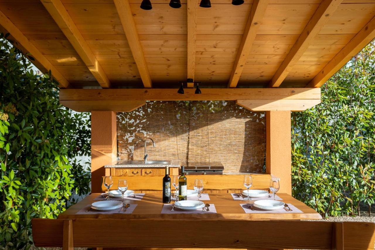 Holiday House Toici Nenadici  Exterior photo